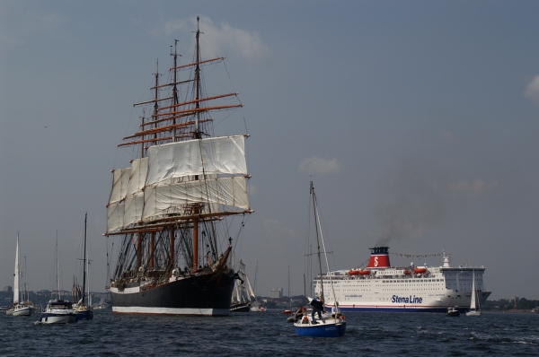 Schiffe in der Kieler Förde...