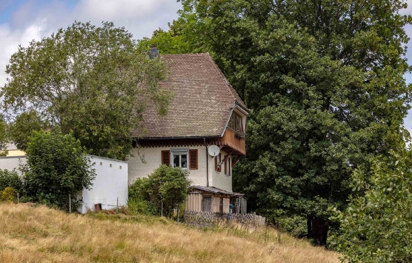 Auch dieses Schwarzwaldhaus