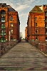 Die Kibbelstegbrücke mit blick in die Hafencity