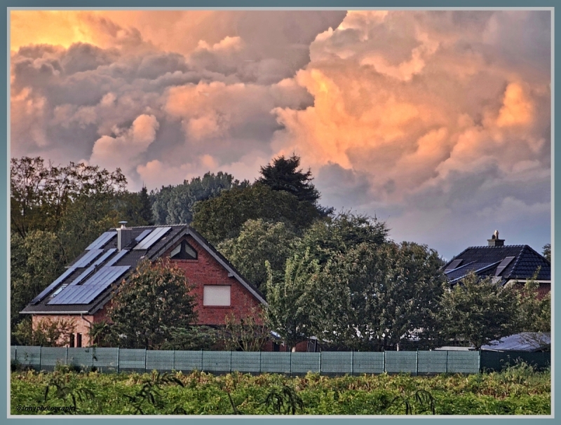 Abendröte nach einem turbulenten Wettertag