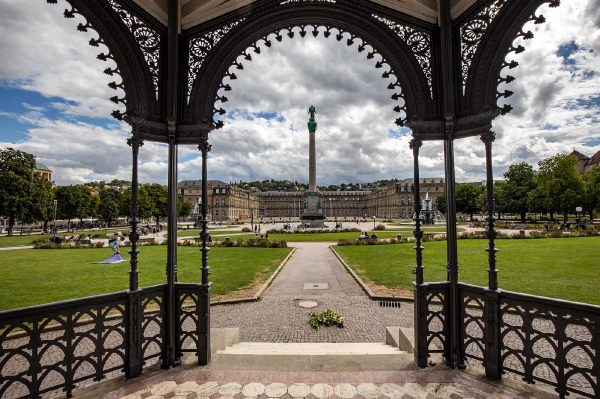 Das ist der Stuttgarter Schlossplatz