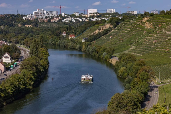 Hier fährt das Partyfloss auf dem Neckar